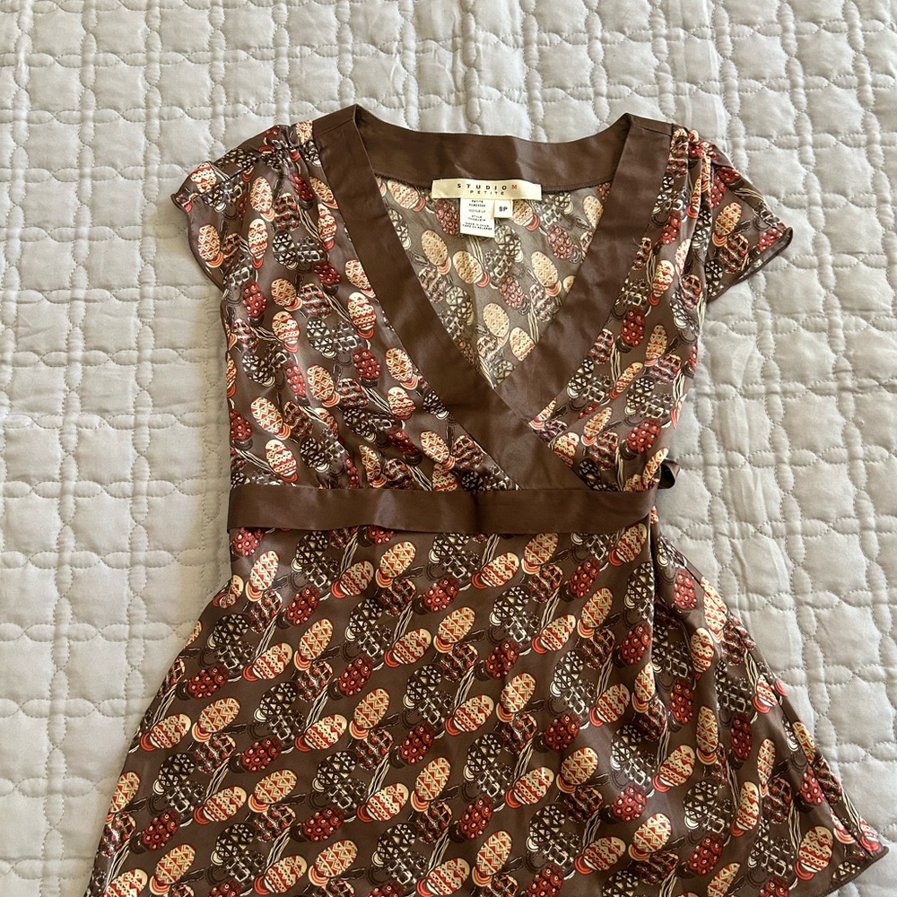 Studio M Chocolate and Crimson Patterned V-Neck Blouse